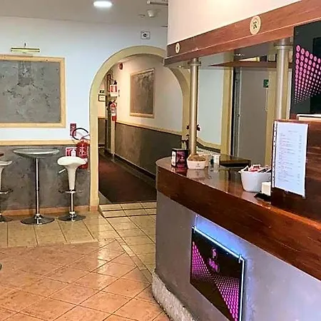迪尔乐酒店集团 酒店