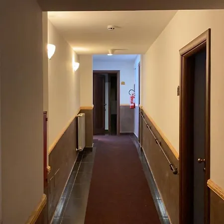 Park Serenissima Отель Сакрофано